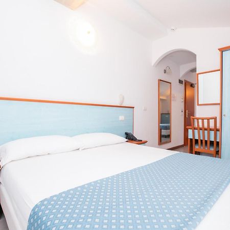 Hotel Brienz Bellaria-Igea Marina Exterior foto