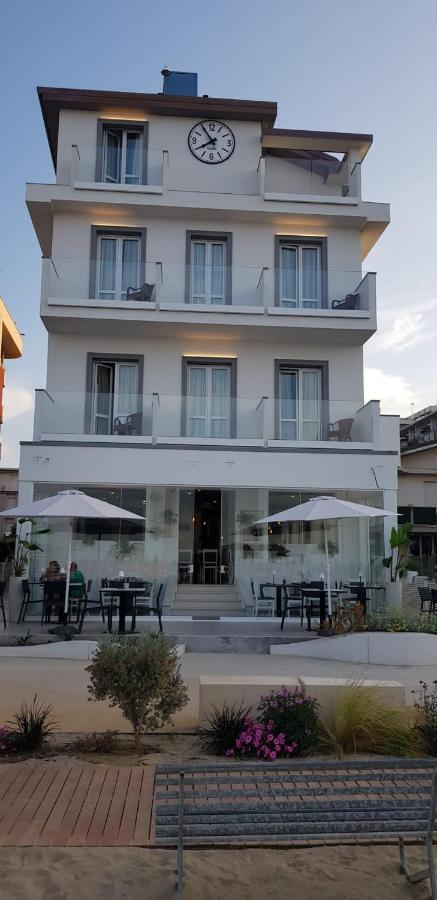 Hotel Brienz Bellaria-Igea Marina Exterior foto