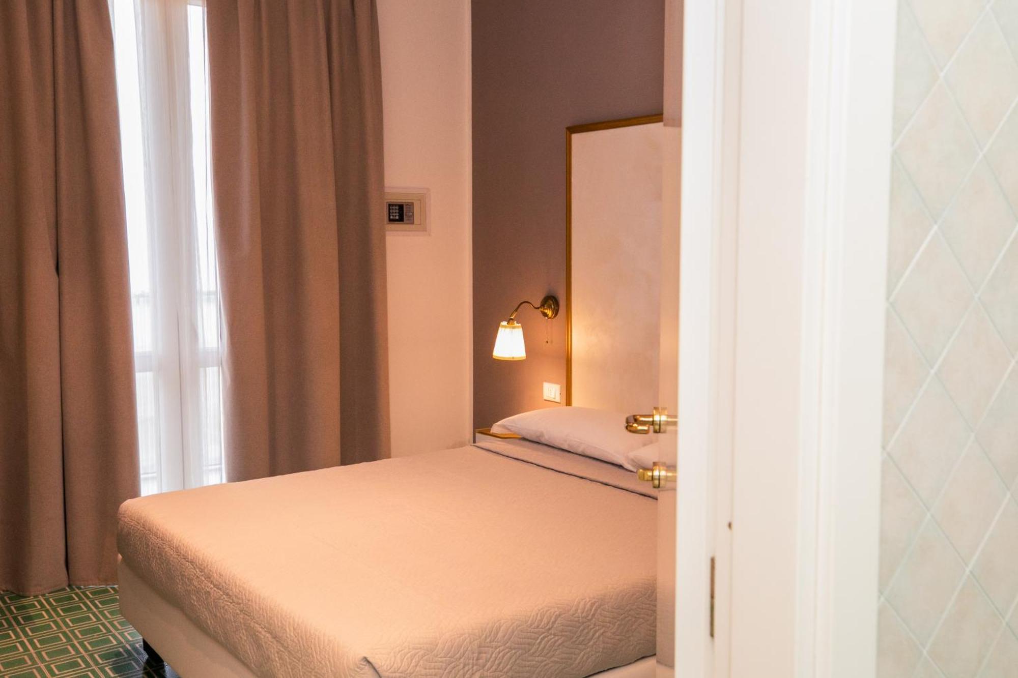Hotel Brienz Bellaria-Igea Marina Exterior foto